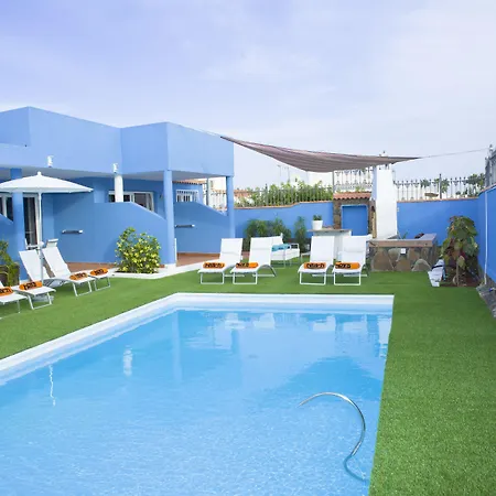 Be Cool - Adults Only 3*